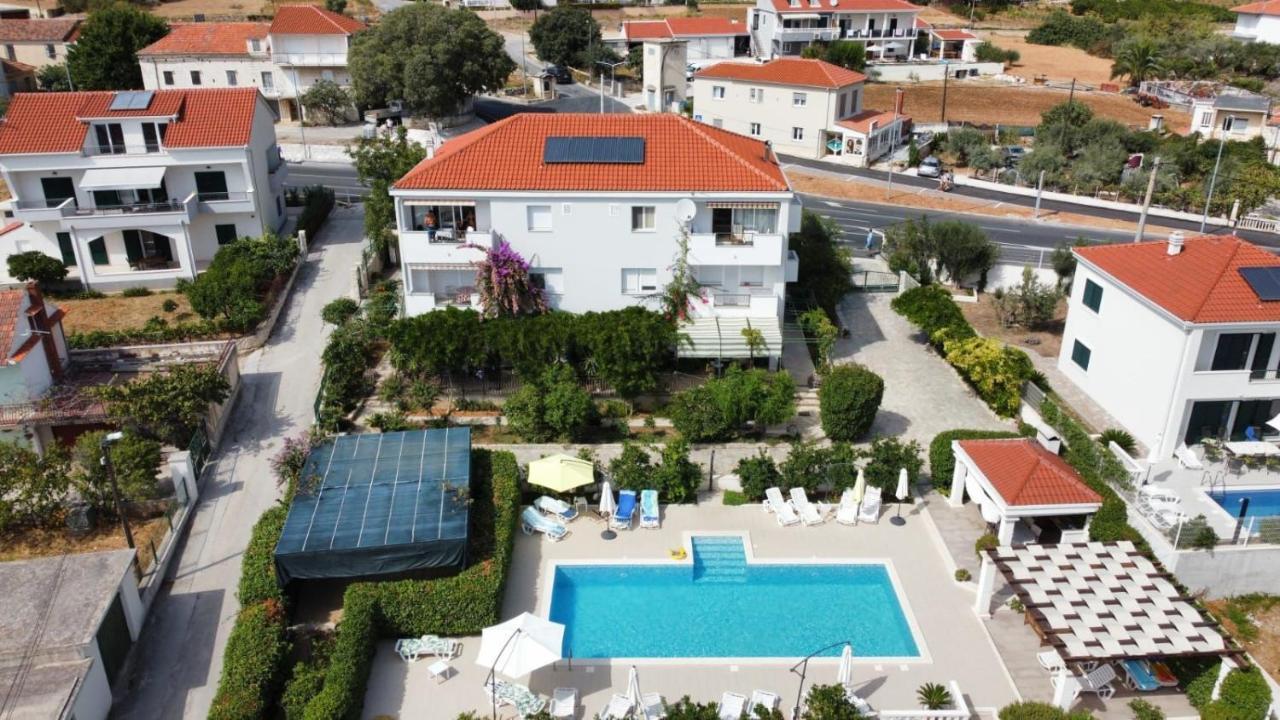 Apartments Zulim Trogir Eksteriør billede