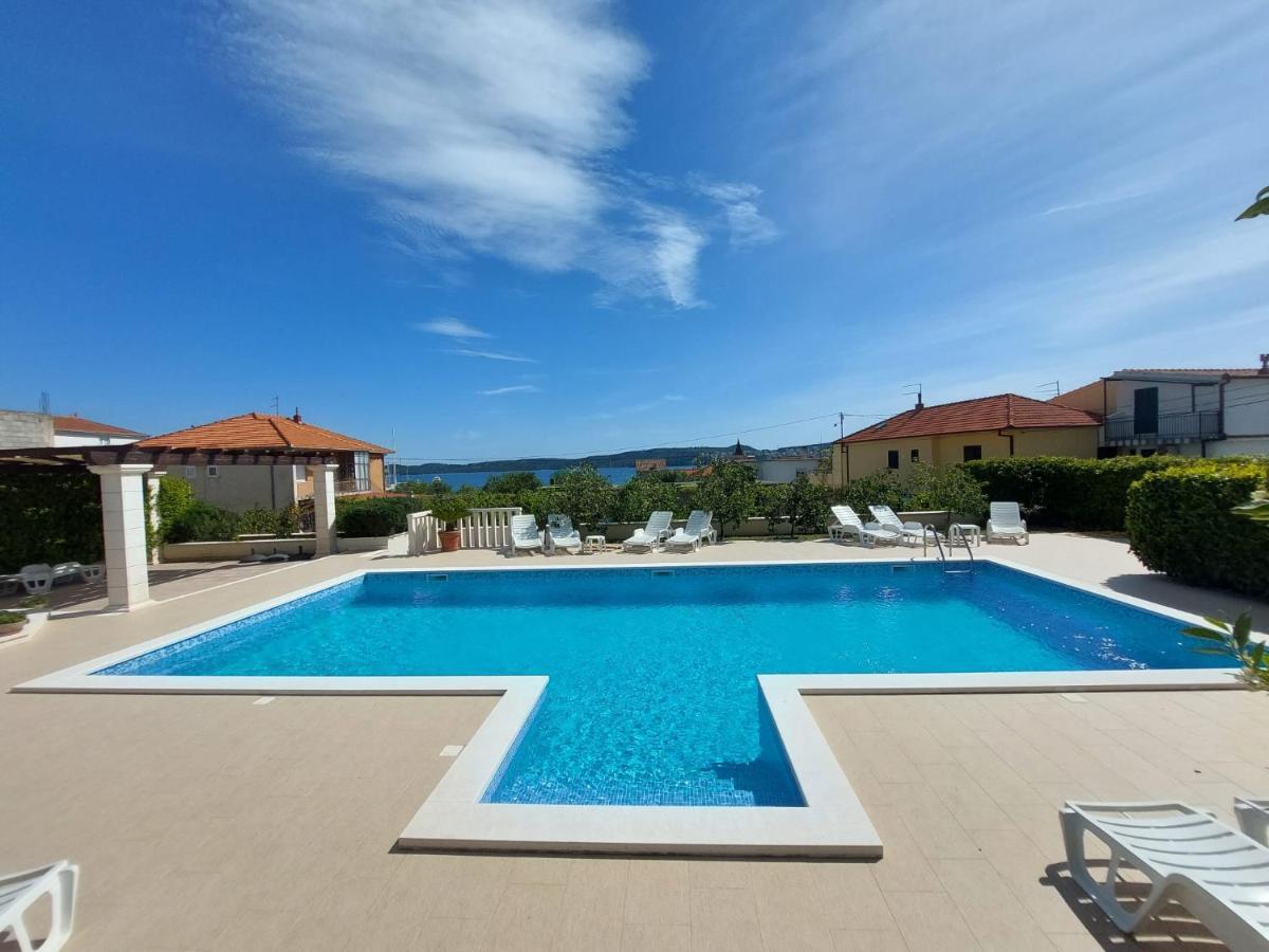 Apartments Zulim Trogir Eksteriør billede
