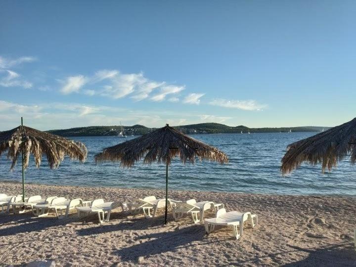 Apartments Zulim Trogir Eksteriør billede
